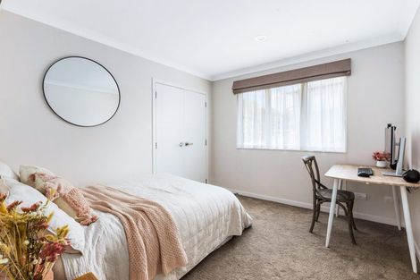 Photo of property in 9 Taraire Place, Orewa, 0931