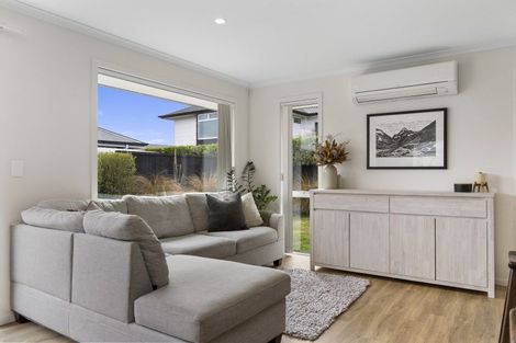 Photo of property in 8 Huka Heights Drive, Rangatira Park, Taupo, 3330