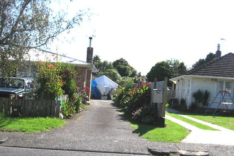 Photo of property in 7 Durham Street, Te Atatu Peninsula, Auckland, 0610