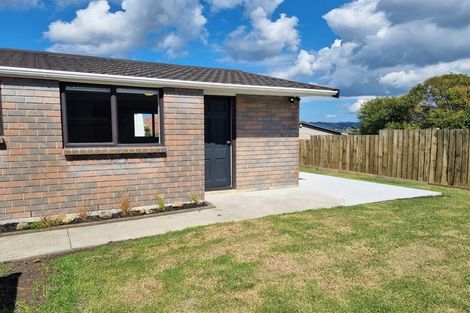 Photo of property in 4186a Great North Road, Glendene, Auckland, 0602