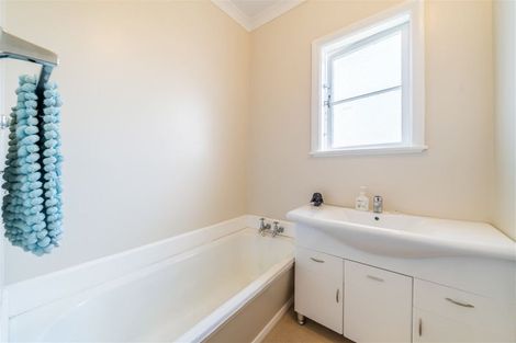 Photo of property in 195a Naenae Road, Naenae, Lower Hutt, 5011