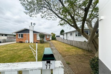 Photo of property in 77 Collins Road, Melville, Hamilton, 3206