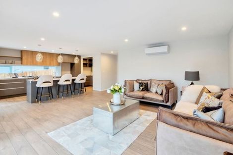 Photo of property in 1a Lyons Avenue, Murrays Bay, Auckland, 0630