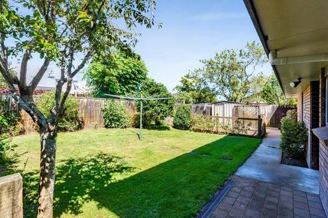 Photo of property in 3e Kinross Drive, Merrilands, New Plymouth, 4312