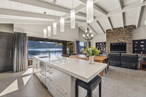 Photo of property in 17 Steep Street, Lake Okareka, Rotorua, 3076