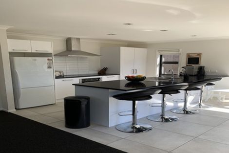 Photo of property in 79 Maylee Crescent, Gulf Harbour, Whangaparaoa, 0930