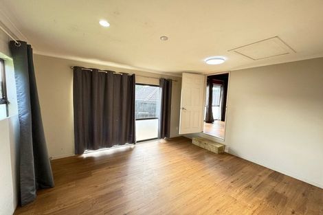 Photo of property in 197 Henderson Valley Road, Henderson, Auckland, 0612