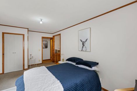 Photo of property in 36 Rangatira Road, Birkenhead, Auckland, 0626