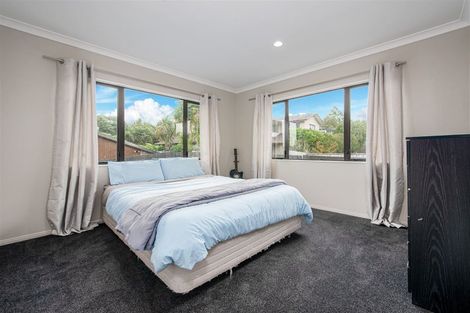 Photo of property in 86 San Valentino Drive, Henderson, Auckland, 0612
