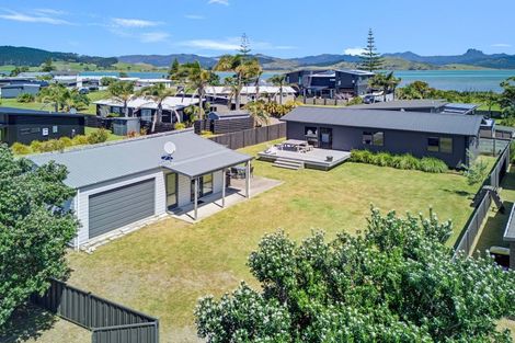 Photo of property in 113 Kelly Jade Avenue, Matarangi, Whitianga, 3592