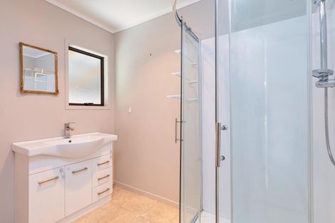 Photo of property in 2/34 School Road, Morningside, Auckland, 1021