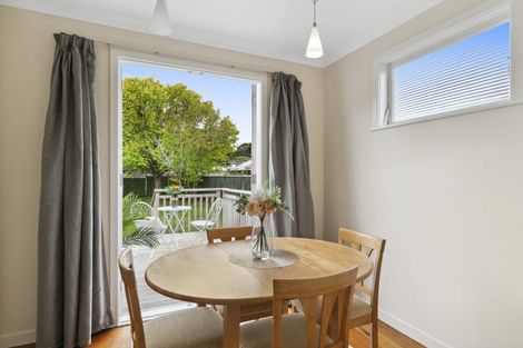 Photo of property in 29 Collins Avenue, Tawa, Wellington, 5028