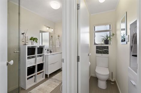 Photo of property in 42b Edward Avenue, Orewa, 0931