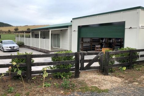 Photo of property in 939 Old Mountain Road, Waitetuna, Raglan, 3295