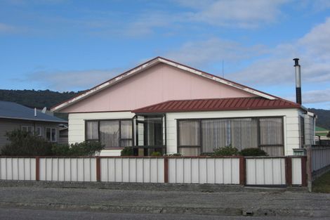 Photo of property in 119 Reid Street, Blaketown, Greymouth, 7805