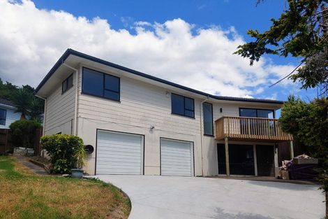 Photo of property in 33 Aronia Way, Goodwood Heights, Auckland, 2105