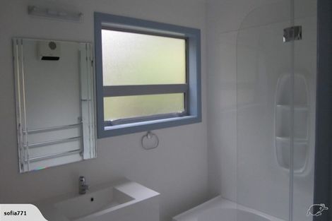 Photo of property in 312 Forest Hill Road, Waiatarua, Auckland, 0612