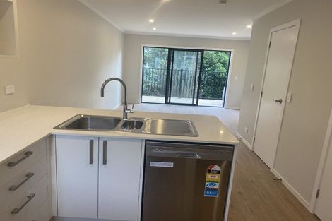 Photo of property in 2/125b Metcalfe Road, Ranui, Auckland, 0612