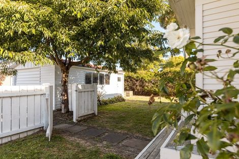 Photo of property in 127b Williams Street, Cambridge, 3434