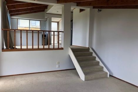 Photo of property in 27a Kenmure Avenue, Forrest Hill, Auckland, 0620