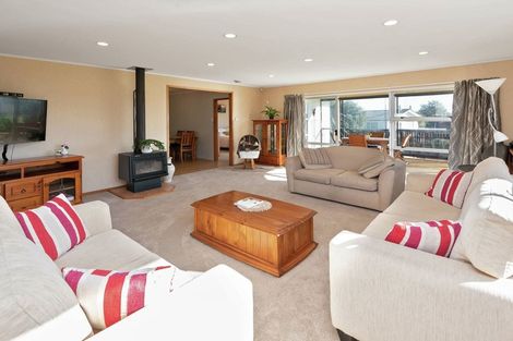 Photo of property in 69 Lewisham Street, Highland Park, Auckland, 2010