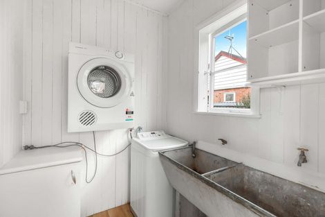 Photo of property in 65 Park Road, West End, Palmerston North, 4412