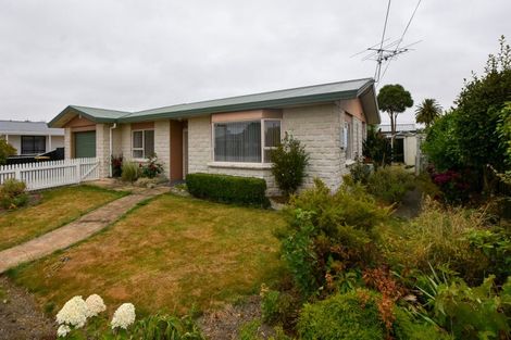 Photo of property in 6 Hogg Crescent, Masterton, 5810