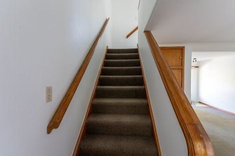 Photo of property in 33 Pahiatua Street, Hokowhitu, Palmerston North, 4410