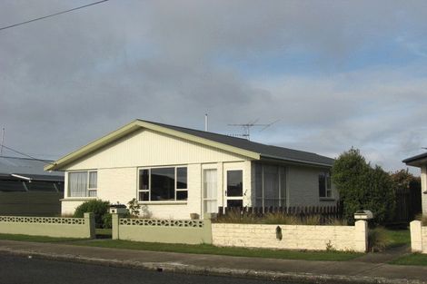 Photo of property in 15 Cargill Street, Waikiwi, Invercargill, 9810