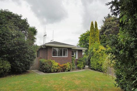 Photo of property in 5a Huata Place, West End, Palmerston North, 4412