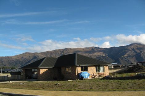 Photo of property in 23 Farrant Drive, Wanaka, 9305