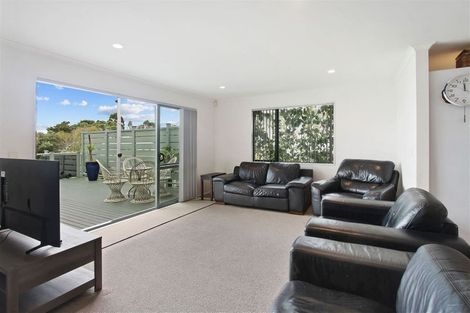 Photo of property in 7 Crispe Road, Clarks Beach, 2122