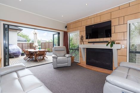 Photo of property in 2/13 Quebec Road, Milford, Auckland, 0620