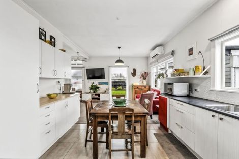 Photo of property in 49a Gladstone Road, Richmond, 7020