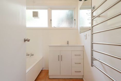 Photo of property in 4 Cardrona Way, Karori, Wellington, 6012