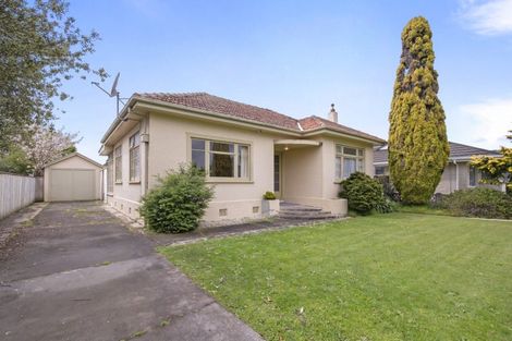 Photo of property in 19 Rangitira Avenue, Palmerston North, 4414