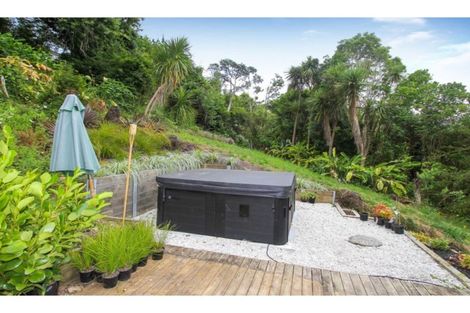 Photo of property in 30 Trelawny Place, Hillcrest, Auckland, 0627