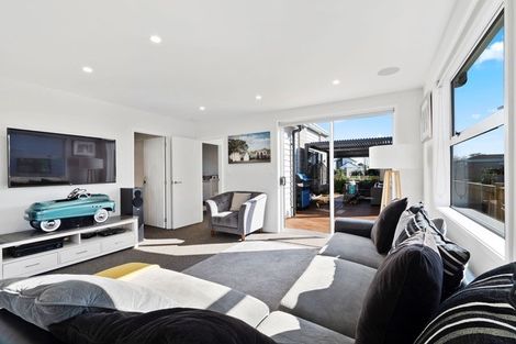 Photo of property in 30 Tawhiti Road, Pukekohe, 2120