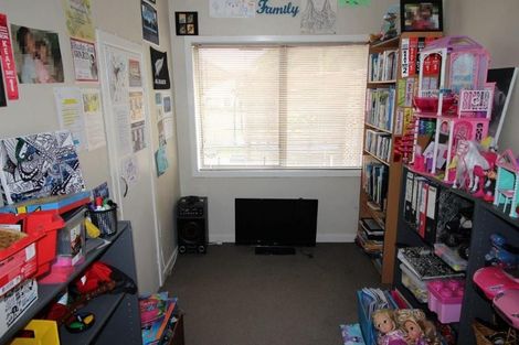 Photo of property in 30 Grove Road, Papakura, 2110