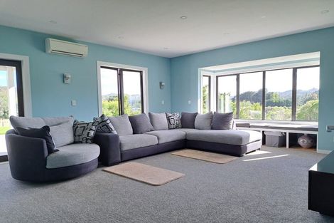 Photo of property in 79 Kakariki Way, Whitemans Valley, Upper Hutt, 5371