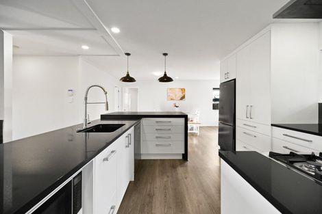 Photo of property in 10 Sheriff Place, Riverlea, Hamilton, 3216