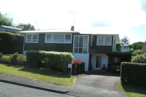 Photo of property in 11 Tyne Road, Forrest Hill, Auckland, 0620