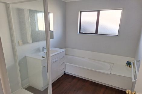 Photo of property in 22 Trevethick Grove, Woburn, Lower Hutt, 5010