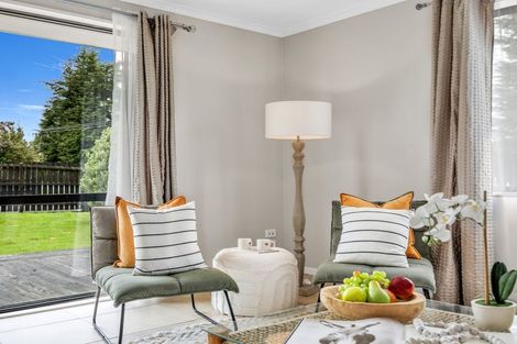 Photo of property in 107 High Street, Oxford, 7430