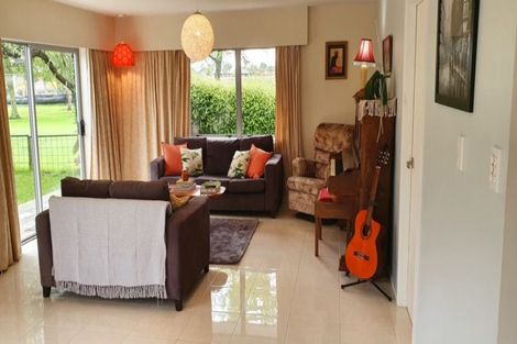 Photo of property in 10 Courtenay Place, Owhata, Rotorua, 3010