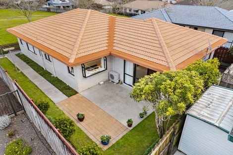 Photo of property in 2/16 Travers Place, Northpark, Auckland, 2013