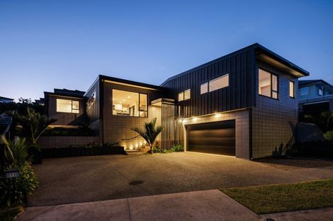 Photo of property in 13 Evergreen Rise, Grandview Heights, Hamilton, 3200