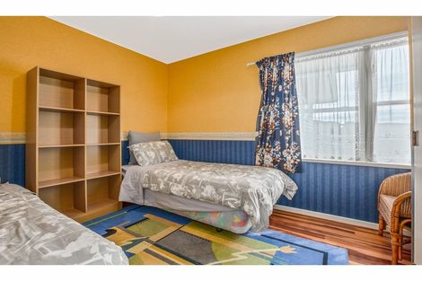 Photo of property in 10 Faris Crescent, Wainuiomata, Lower Hutt, 5014