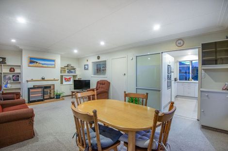 Photo of property in 139 Easther Crescent, Kew, Dunedin, 9012