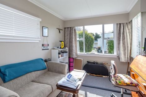 Photo of property in 229 High Street North, Carterton, 5713